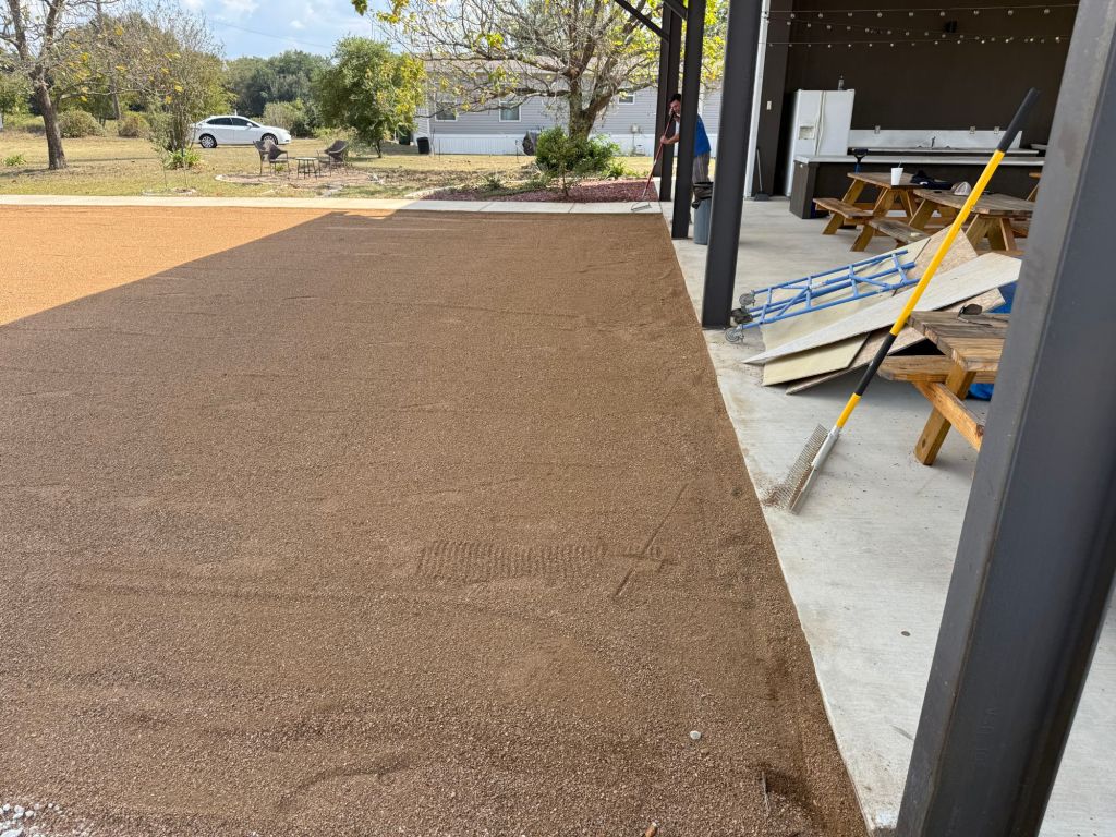 A driveway with decomposed granite installed